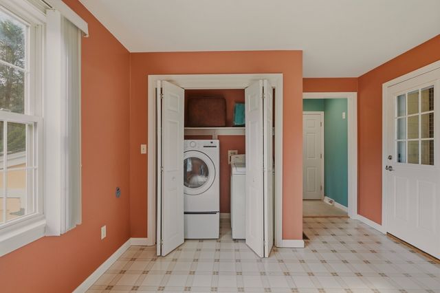 66 Eleanor St, Dartmouth, MA 02747