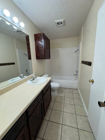 4516 Spinnaker Court, Fort Worth, TX 76135