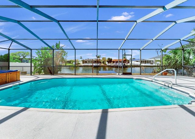 6512 SENEGAL PALM WAY, Apollo Beach, FL 33572