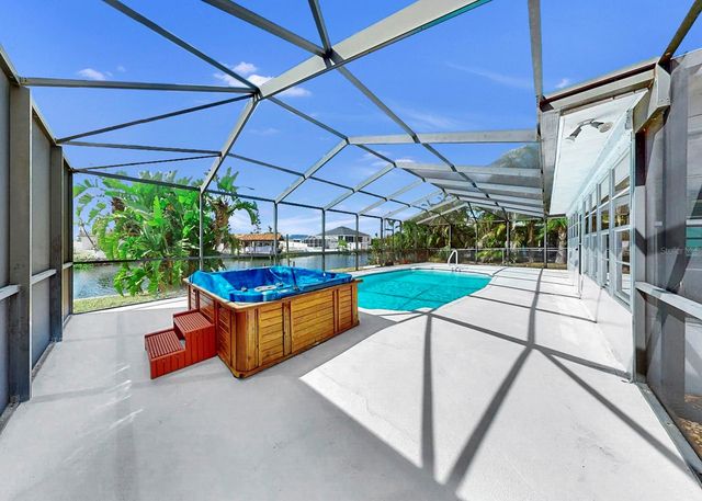 6512 SENEGAL PALM WAY, Apollo Beach, FL 33572