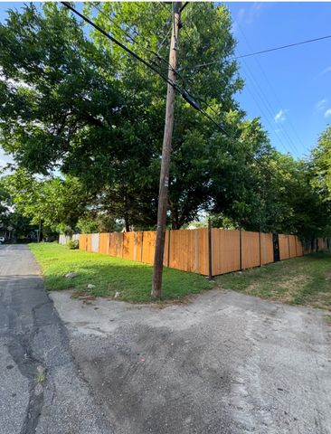 3300 Jerome Street, Dallas, TX 75223