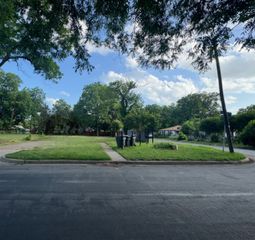 3300 Jerome Street, Dallas, TX 75223