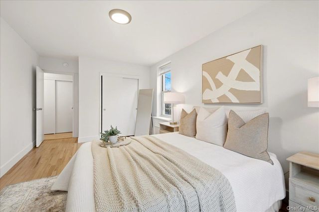 610 Waring Avenue 2H, Bronx, NY 10467