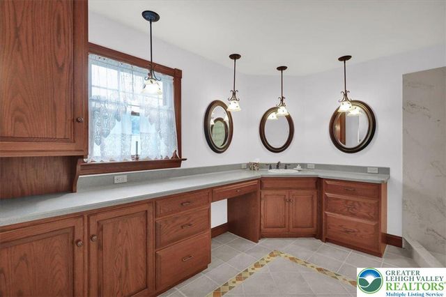 123 Kohlers Hill Road, Greenwich Twp, PA 19530