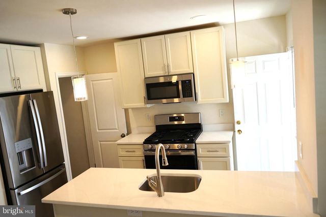 303 ARDEN RD W, Baltimore, MD 21225