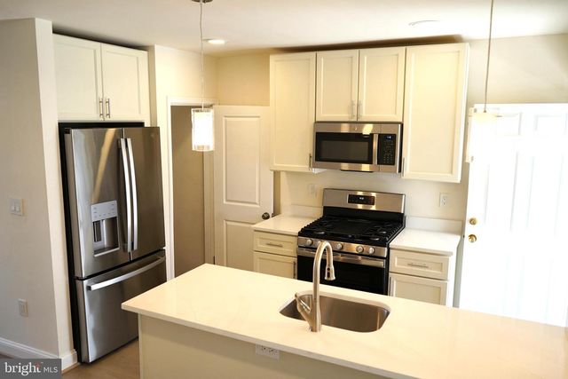 303 ARDEN RD W, Baltimore, MD 21225