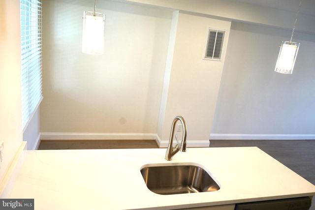 303 ARDEN RD W, Baltimore, MD 21225