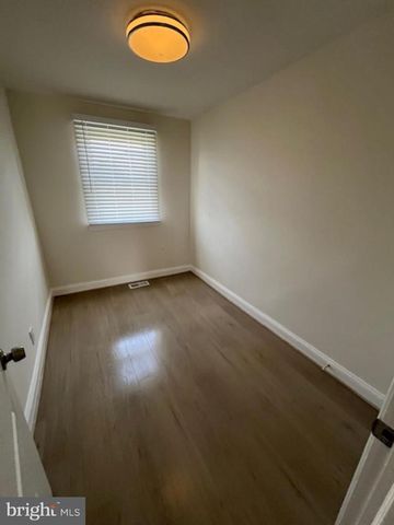 303 ARDEN RD W, Baltimore, MD 21225