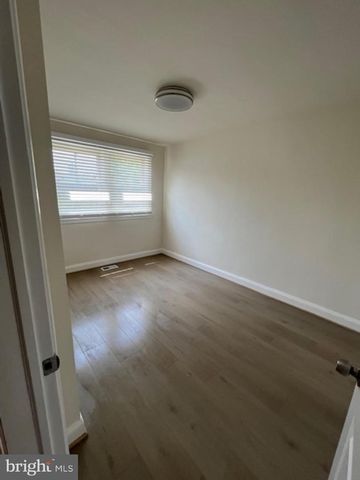 303 ARDEN RD W, Baltimore, MD 21225