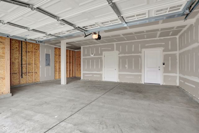 8594 Meadowlands Court, Plainfield, IN 46168