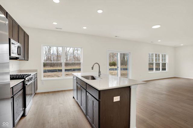 8594 Meadowlands Court, Plainfield, IN 46168