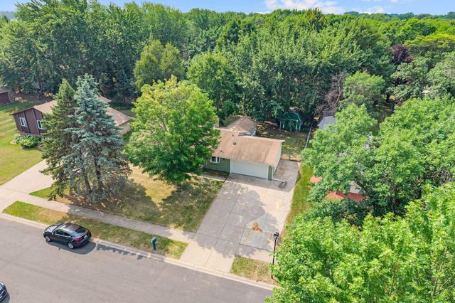 9665 106th Avenue N, Maple Grove, MN 55369