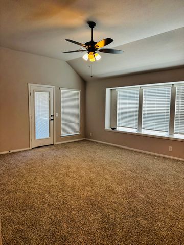 2909 Parkwood Circle, Denton, TX 76226