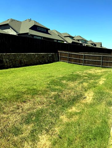 2909 Parkwood Circle, Denton, TX 76226
