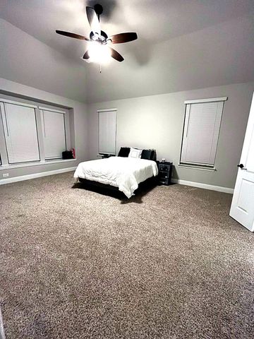 2909 Parkwood Circle, Denton, TX 76226