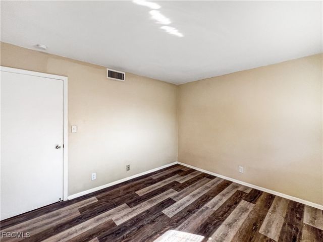 1852-D Golfview AVE 35, Fort Myers, FL 33901