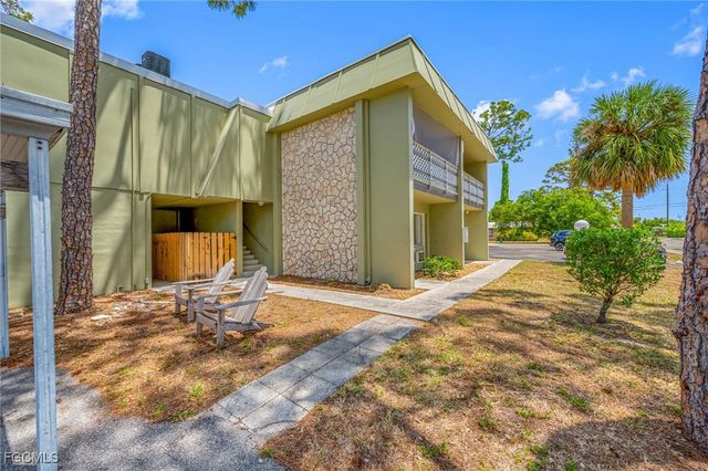 1852-D Golfview AVE 35, Fort Myers, FL 33901