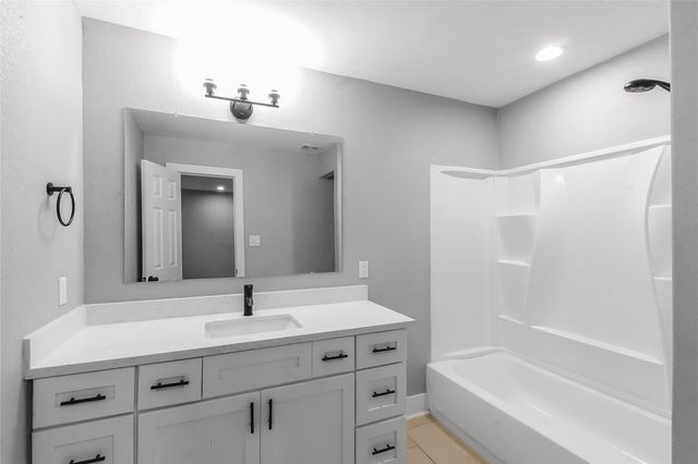 5105 Oak Avenue, Pasadena, TX 77503