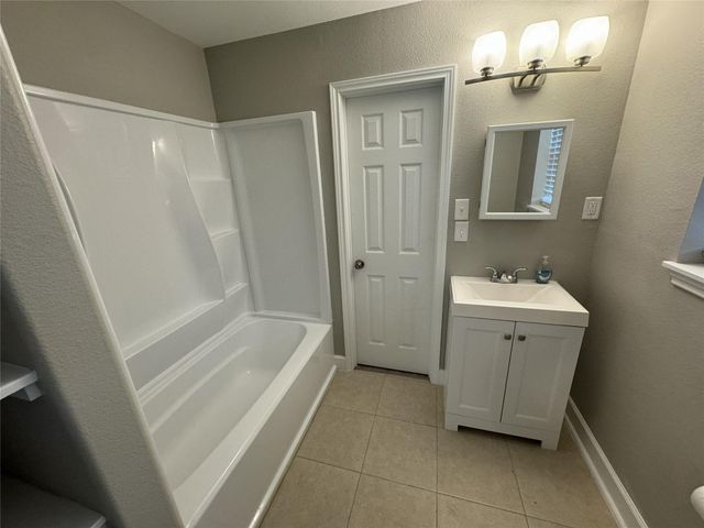 5105 Oak Avenue, Pasadena, TX 77503