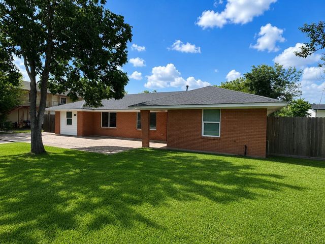 5105 Oak Avenue, Pasadena, TX 77503