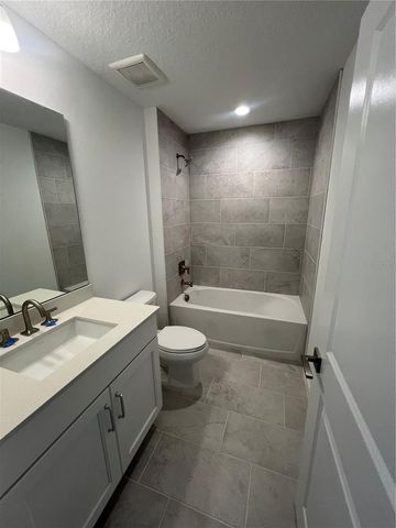 1872 CROWNCREST DRIVE, Apopka, FL 32703