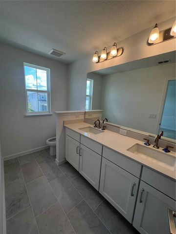 1872 CROWNCREST DRIVE, Apopka, FL 32703
