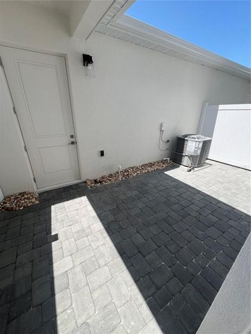 1872 CROWNCREST DRIVE, Apopka, FL 32703