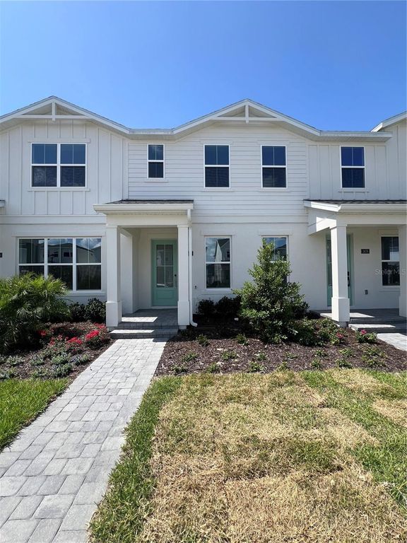 1872 CROWNCREST DRIVE, Apopka, FL 32703