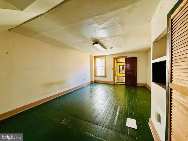 1631 SHAKESPEARE ST, Baltimore, MD 21231