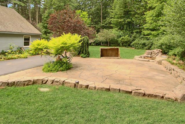 26 Ministerial Drive, Merrimack, NH 03054