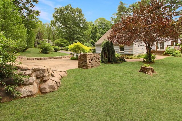 26 Ministerial Drive, Merrimack, NH 03054