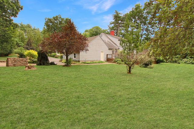 26 Ministerial Drive, Merrimack, NH 03054