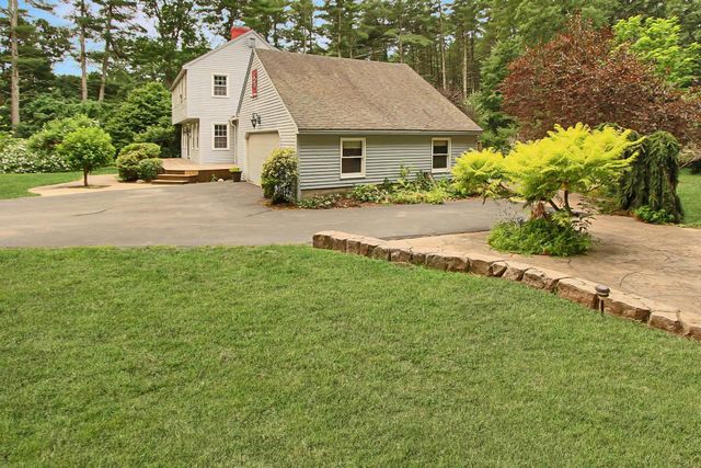 26 Ministerial Drive, Merrimack, NH 03054