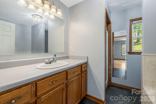 289 Riverview Church Road, Asheville, NC 28806