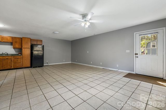 289 Riverview Church Road, Asheville, NC 28806