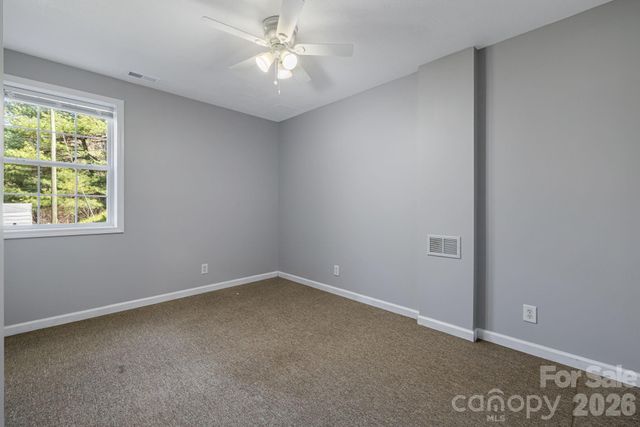289 Riverview Church Road, Asheville, NC 28806