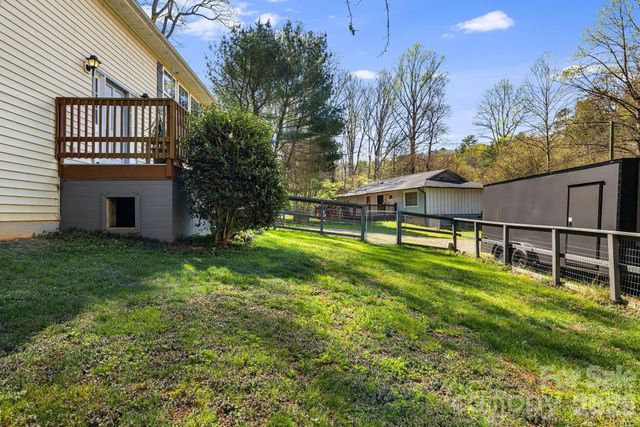 289 Riverview Church Road, Asheville, NC 28806