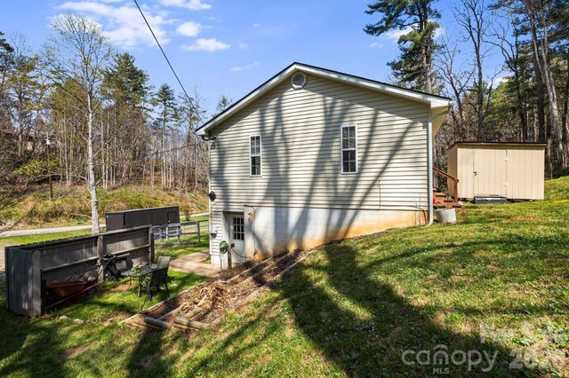 289 Riverview Church Road, Asheville, NC 28806