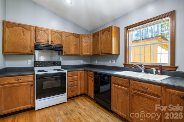 289 Riverview Church Road, Asheville, NC 28806