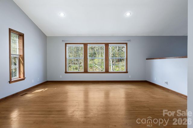 289 Riverview Church Road, Asheville, NC 28806
