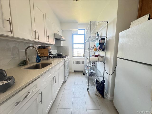 144-46 38th Avenue 4H, Flushing, NY 11354