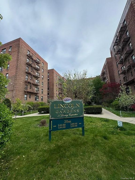 144-46 38th Avenue 4H, Flushing, NY 11354
