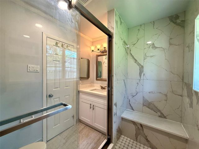 5215 Cheena Drive, Houston, TX 77096