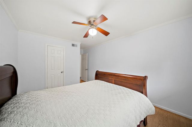 5215 Cheena Drive, Houston, TX 77096