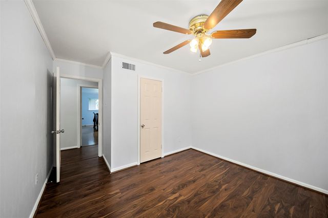 5215 Cheena Drive, Houston, TX 77096