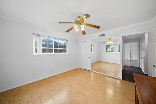 5215 Cheena Drive, Houston, TX 77096