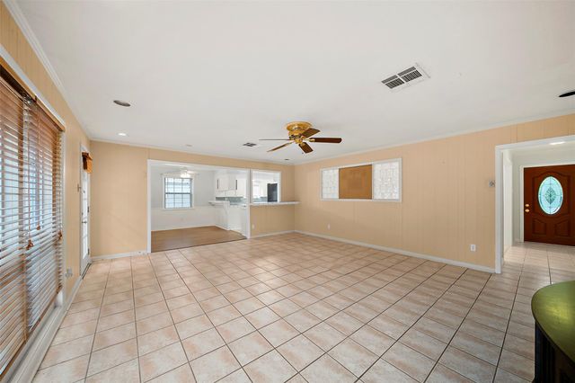 5215 Cheena Drive, Houston, TX 77096