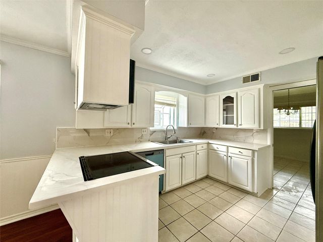 5215 Cheena Drive, Houston, TX 77096