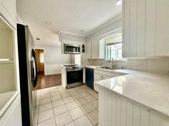 5215 Cheena Drive, Houston, TX 77096