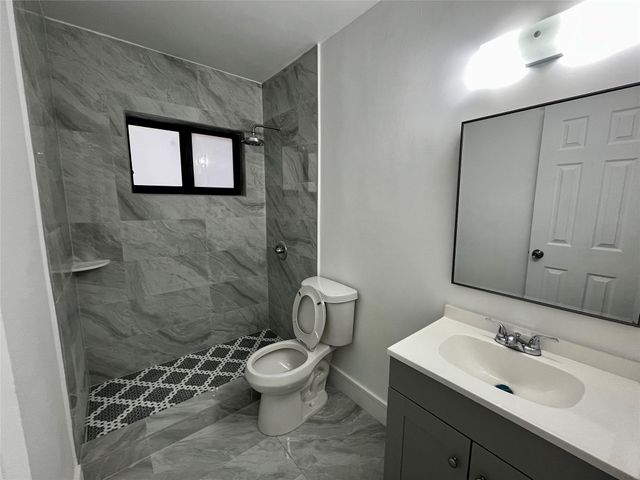 10901 NW 41st Dr, Coral Springs, FL 33065